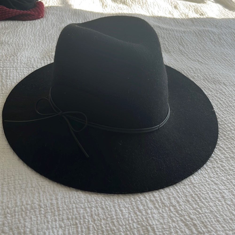 Banana republic hat. Worn once!